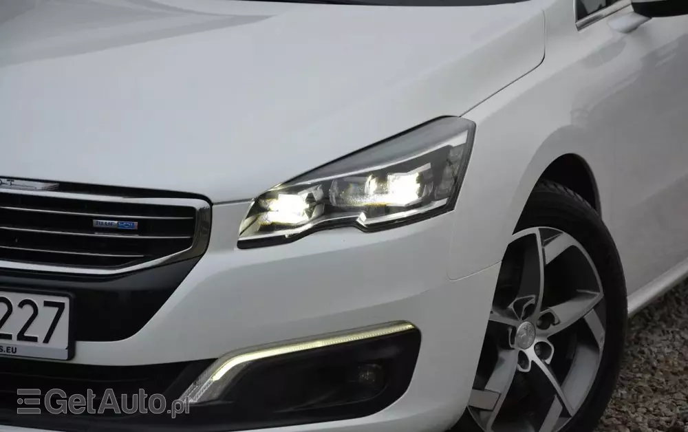 PEUGEOT 508 SW BlueHDi FAP 180 Automatik Stop&Start Allure