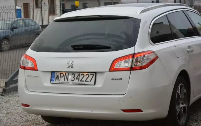 PEUGEOT 508 SW BlueHDi FAP 180 Automatik Stop&Start Allure