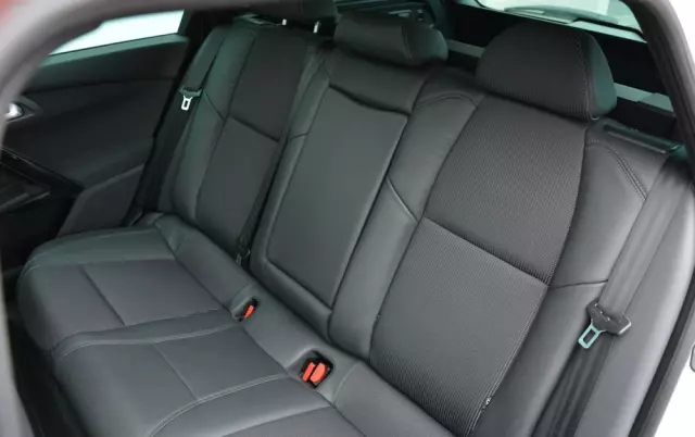 PEUGEOT 508 SW BlueHDi FAP 180 Automatik Stop&Start Allure