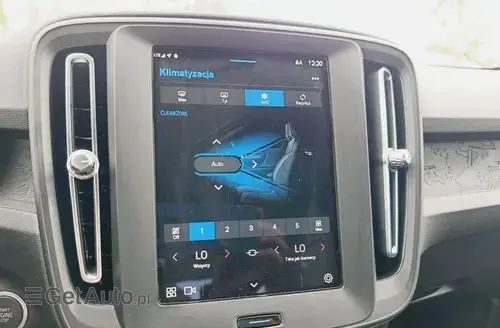 VOLVO Xc 40 