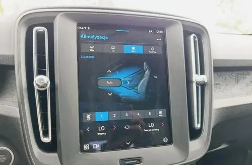 VOLVO Xc 40 