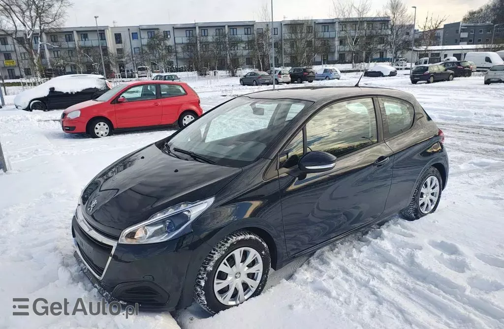 PEUGEOT 208 