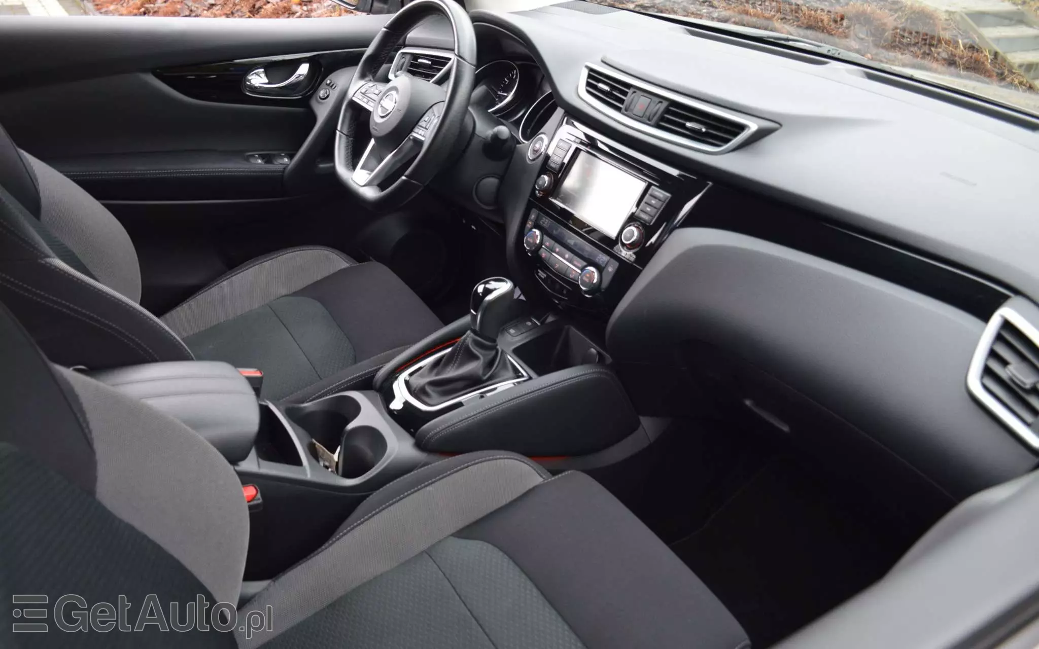 NISSAN Qashqai 1.3 DIG-T DCT TEKNA+