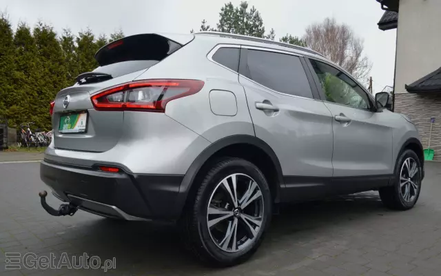 NISSAN Qashqai 1.3 DIG-T DCT TEKNA+