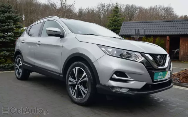 NISSAN Qashqai 1.3 DIG-T DCT TEKNA+