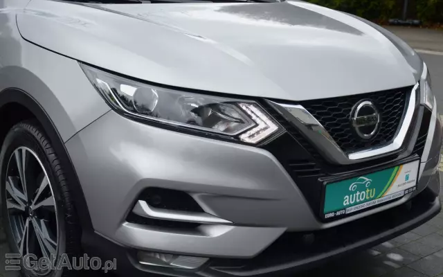 NISSAN Qashqai 1.3 DIG-T DCT TEKNA+