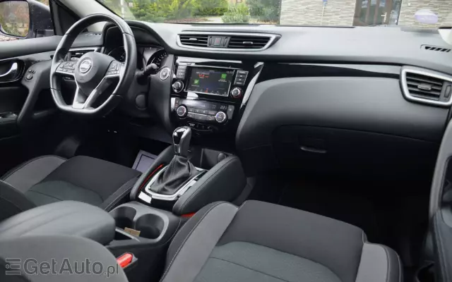 NISSAN Qashqai 1.3 DIG-T DCT TEKNA+
