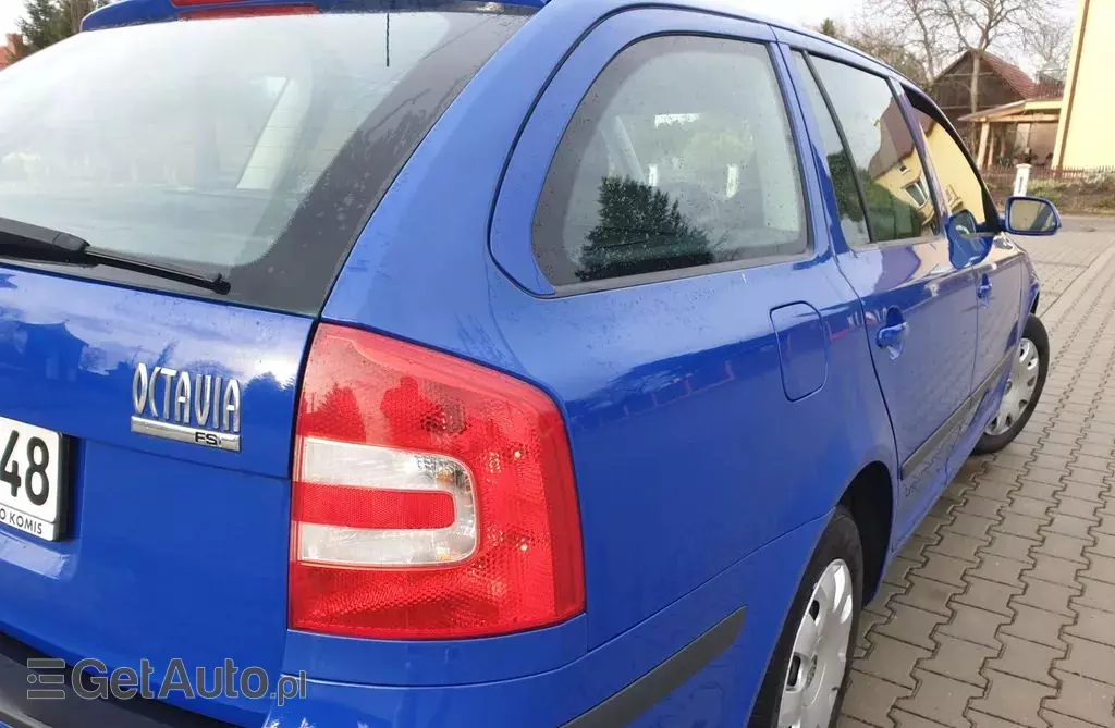SKODA Octavia 