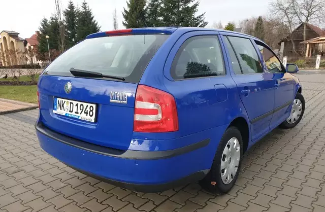 SKODA Octavia 