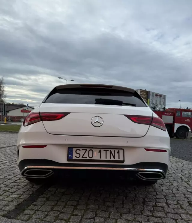 MERCEDES-BENZ CLA 