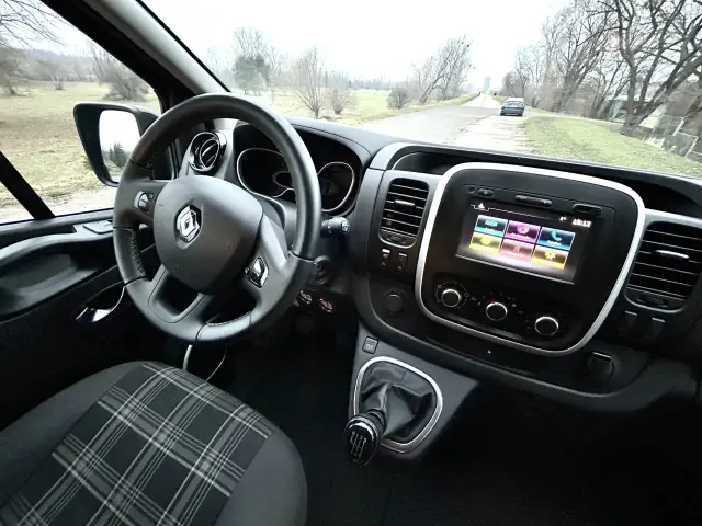 RENAULT Trafic L2H1 Pack Clim (1200)