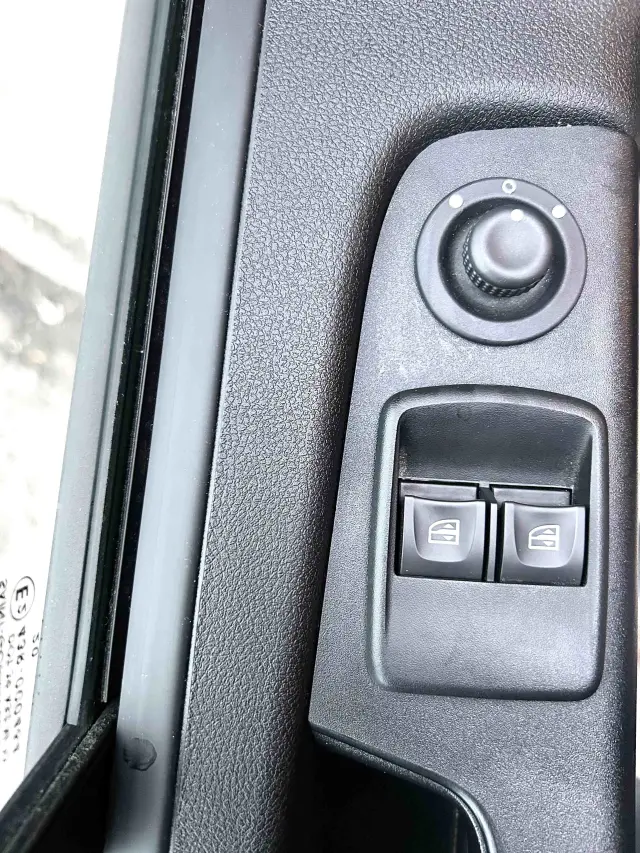 RENAULT Trafic L2H1 Pack Clim (1200)