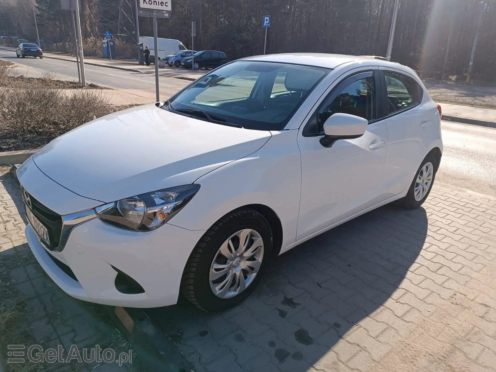 MAZDA 2 SkyGo