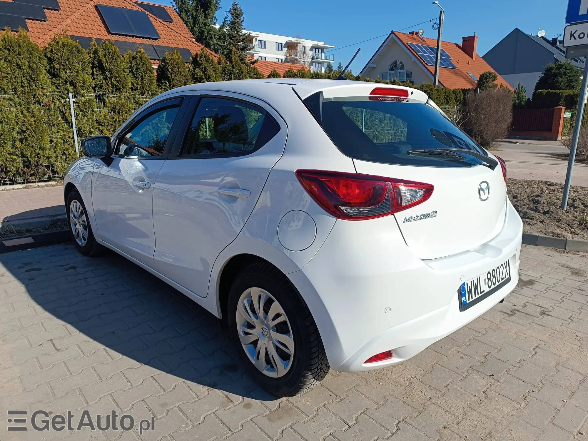 MAZDA 2 SkyGo