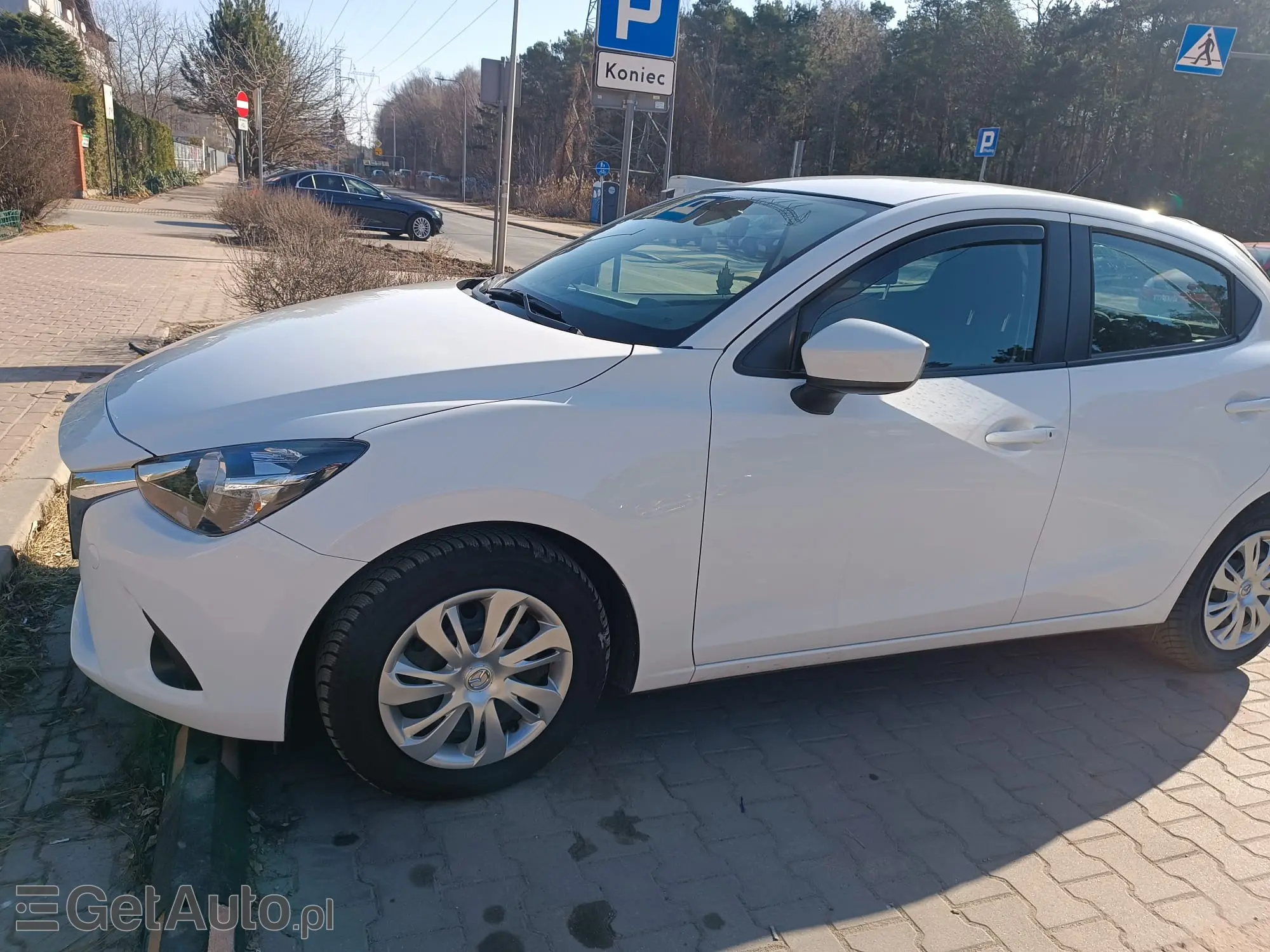 MAZDA 2 SkyGo