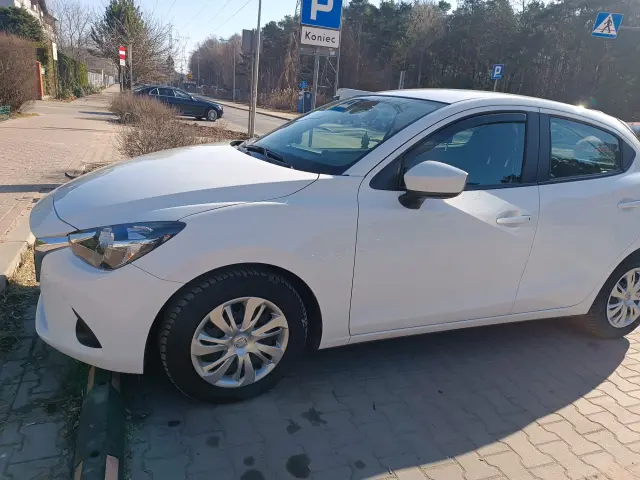 MAZDA 2 SkyGo