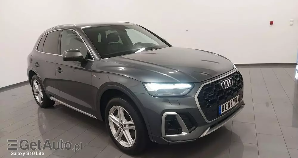 AUDI Q5 2.0 TFSI quattro S tronic sport