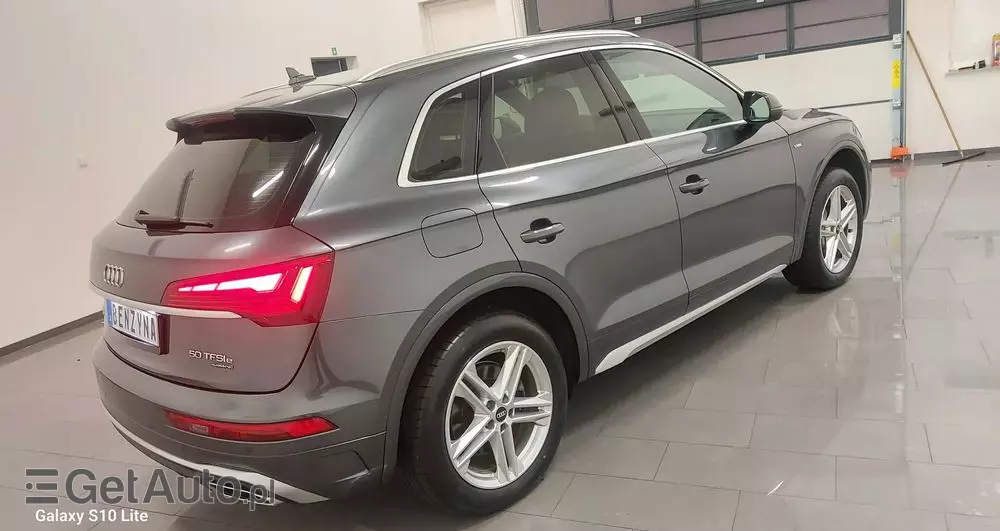 AUDI Q5 2.0 TFSI quattro S tronic sport