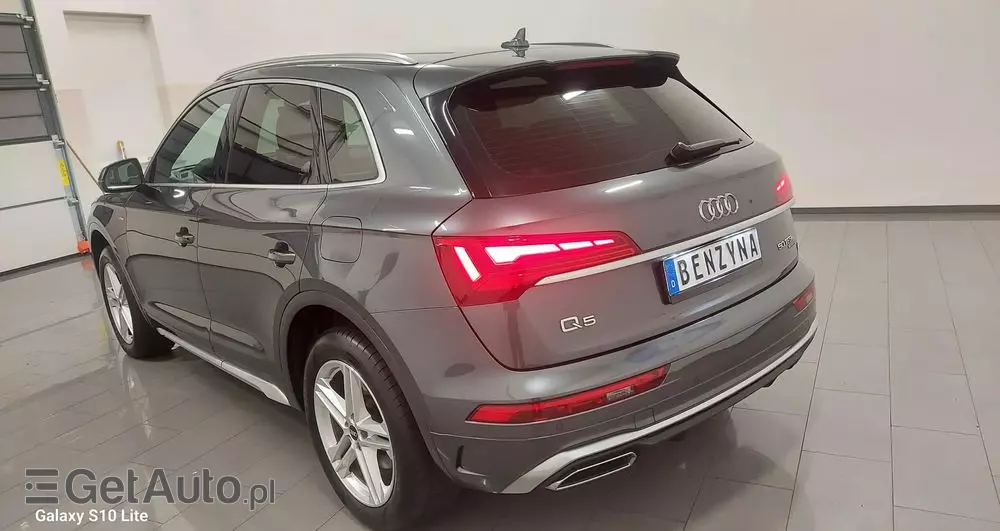 AUDI Q5 2.0 TFSI quattro S tronic sport