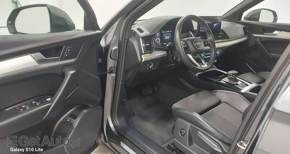 AUDI Q5 2.0 TFSI quattro S tronic sport