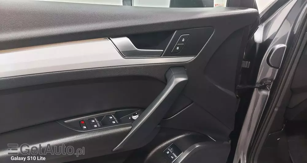 AUDI Q5 2.0 TFSI quattro S tronic sport