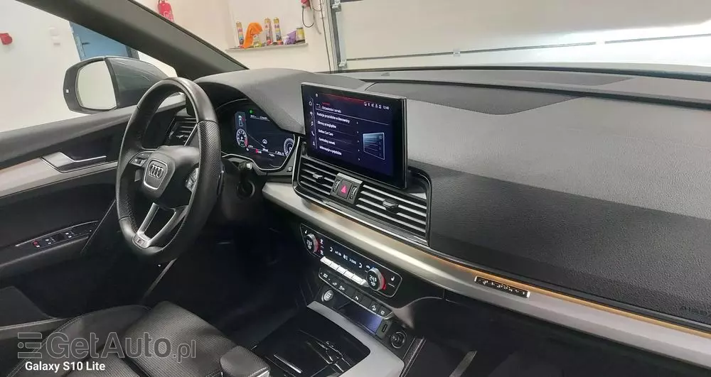 AUDI Q5 2.0 TFSI quattro S tronic sport