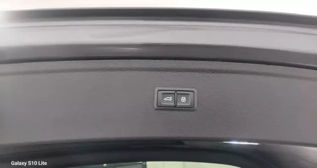 AUDI Q5 2.0 TFSI quattro S tronic sport