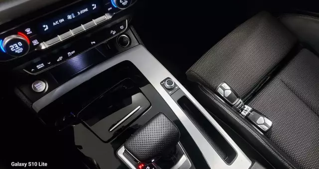 AUDI Q5 2.0 TFSI quattro S tronic sport