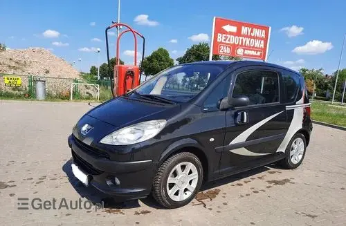 PEUGEOT 1007 