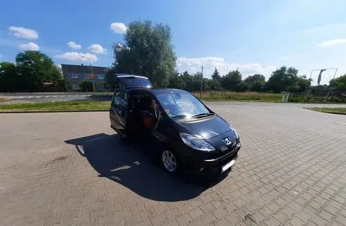 PEUGEOT 1007 