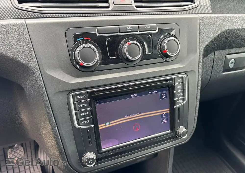 VOLKSWAGEN CADDY Navi Klima 