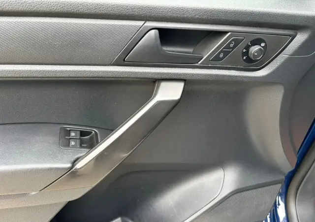 VOLKSWAGEN CADDY Navi Klima 