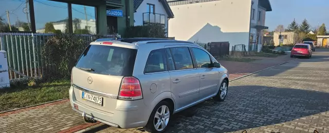 OPEL Zafira 