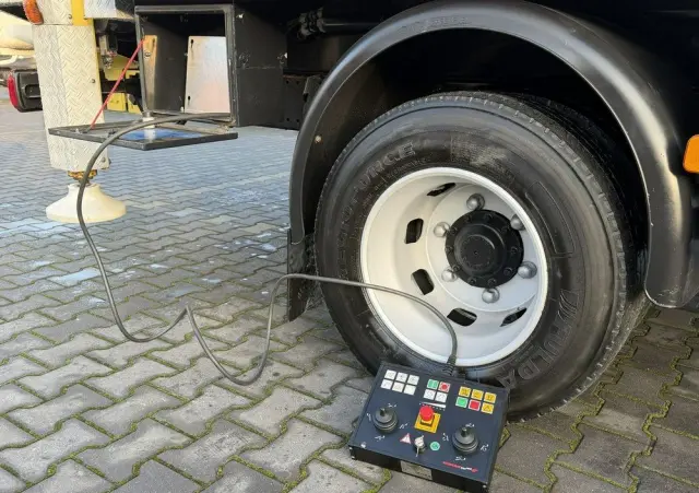 MAN TGL 8.210 Zwyżka WUMAG WT 230 23m w bok 18m podnośnik 