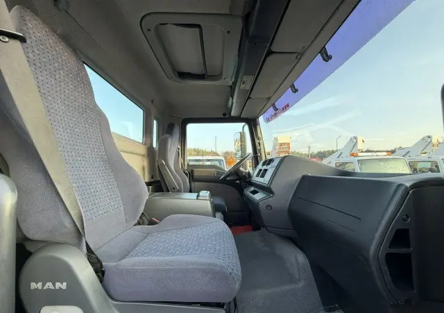 MAN TGL 8.210 Zwyżka WUMAG WT 230 23m w bok 18m podnośnik 