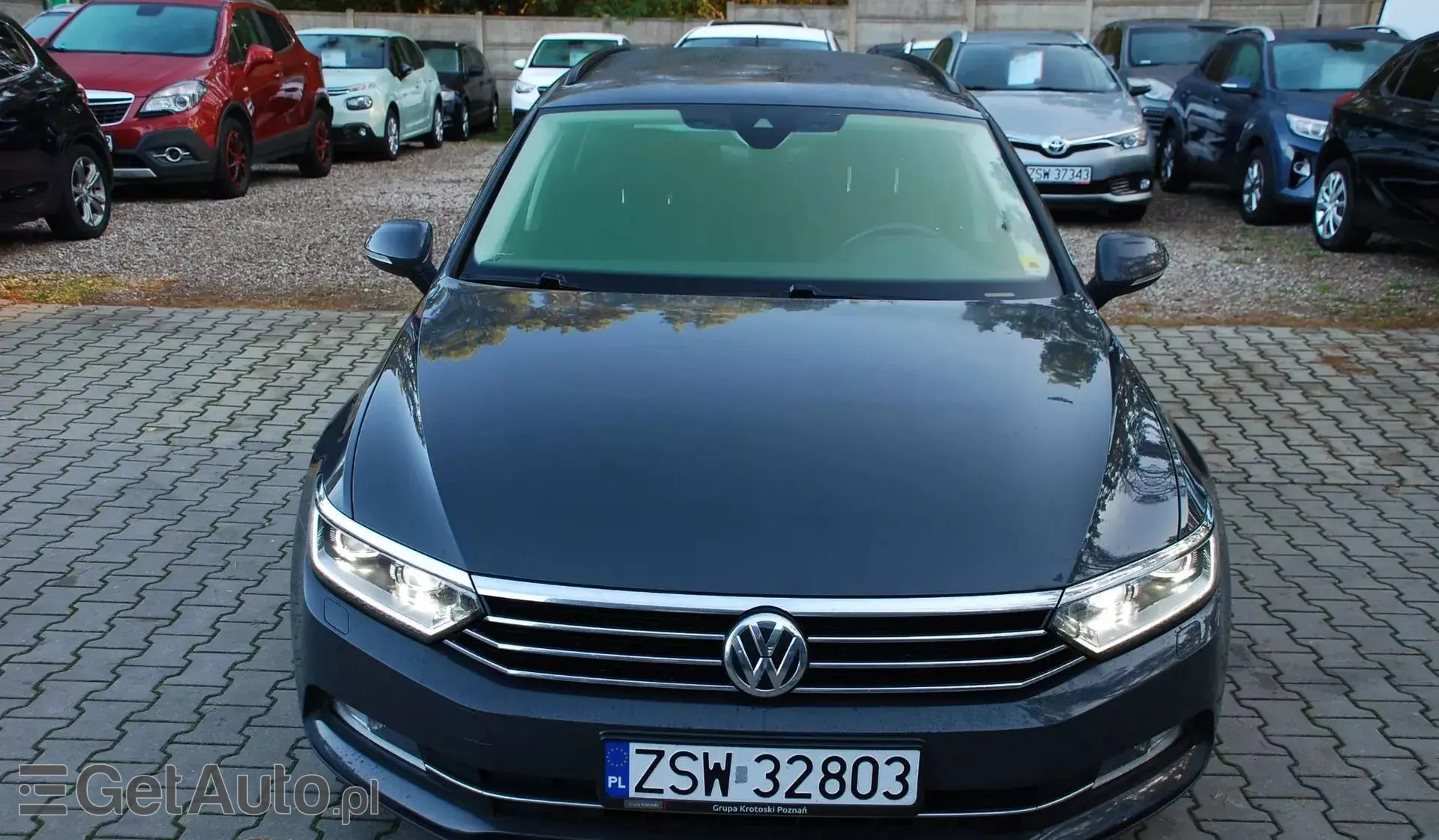 VOLKSWAGEN Passat 