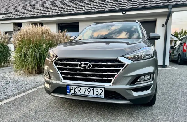 HYUNDAI Tucson 