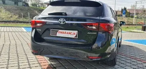 TOYOTA Avensis 