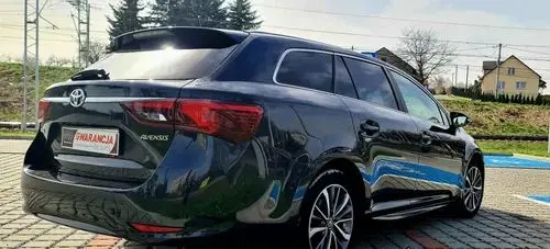 TOYOTA Avensis 