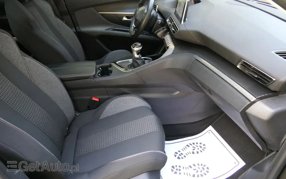 PEUGEOT 3008 BlueHDi 130 Stop & Start Active Business-Paket