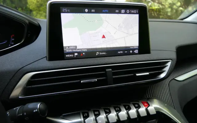 PEUGEOT 3008 BlueHDi 130 Stop & Start Active Business-Paket