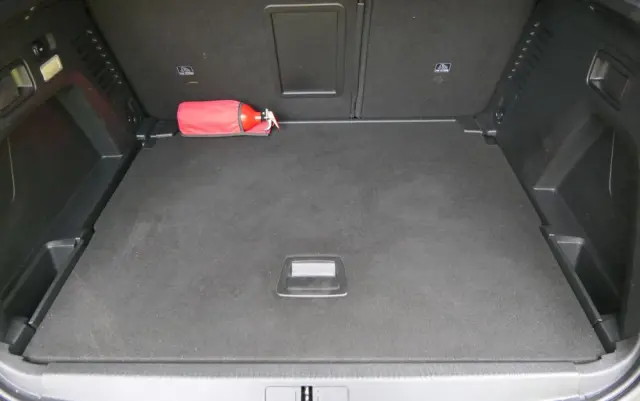 PEUGEOT 3008 BlueHDi 130 Stop & Start Active Business-Paket