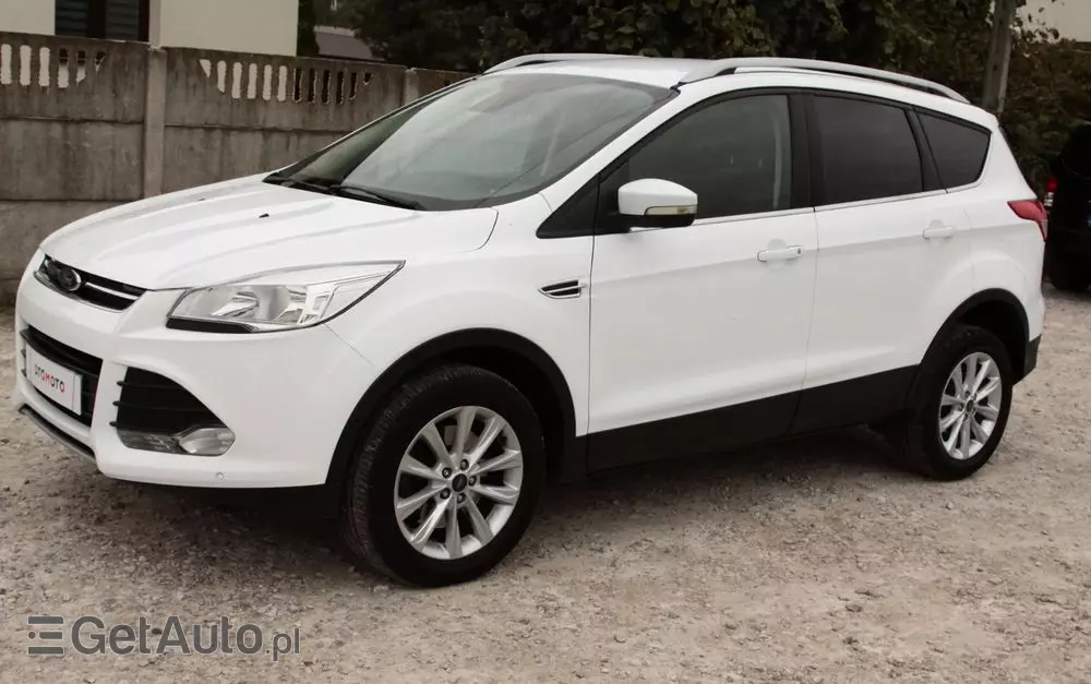 FORD Kuga 2.0 TDCi 2x4 Titanium