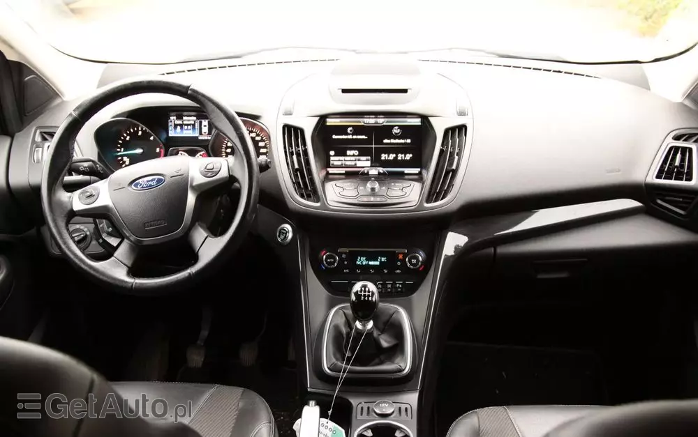 FORD Kuga 2.0 TDCi 2x4 Titanium