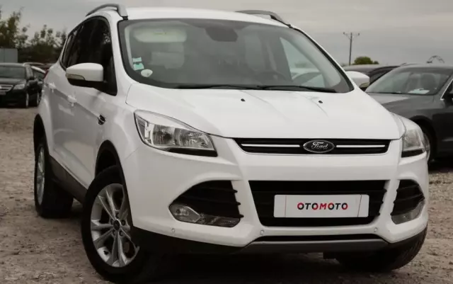 FORD Kuga 2.0 TDCi 2x4 Titanium