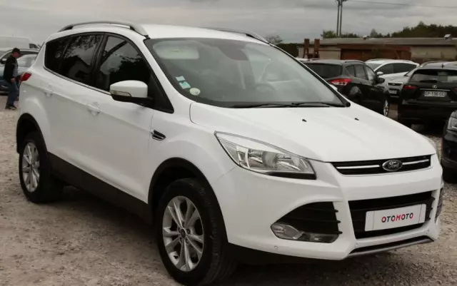FORD Kuga 2.0 TDCi 2x4 Titanium