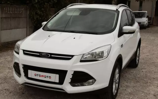 FORD Kuga 2.0 TDCi 2x4 Titanium