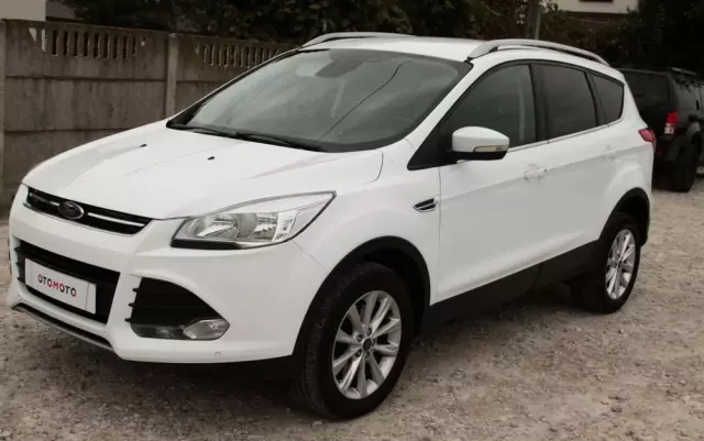 FORD Kuga 2.0 TDCi 2x4 Titanium