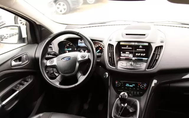 FORD Kuga 2.0 TDCi 2x4 Titanium