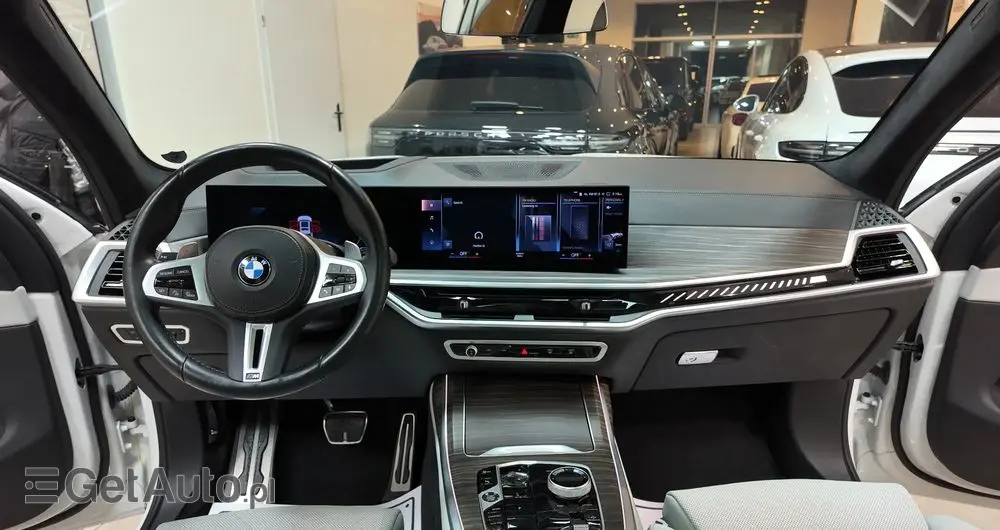 BMW X7 M60i xDrive